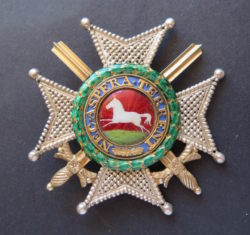 Image of Paire de badges de poitrine de médailles : l'Ordre royal  guelphique